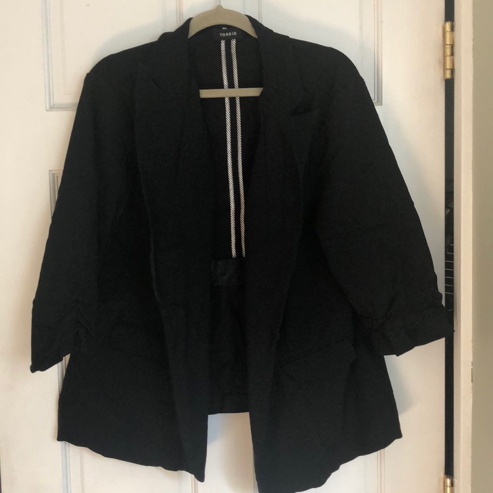 Torrid Black 3/4 blazer